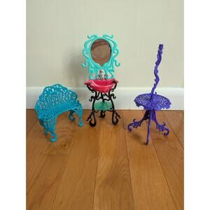 Monster High Furniture Mixed 3 Piece Lot